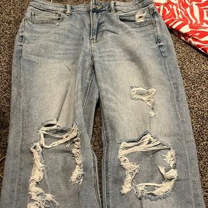 American Eagle ripped mom jeans